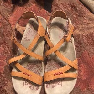 Merrell Outdoor Sandals